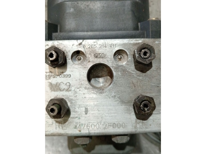 Recambio de abs para nissan primera hatchback (p11) 1.6 16v referencia OEM IAM 0265214411 476002F000 