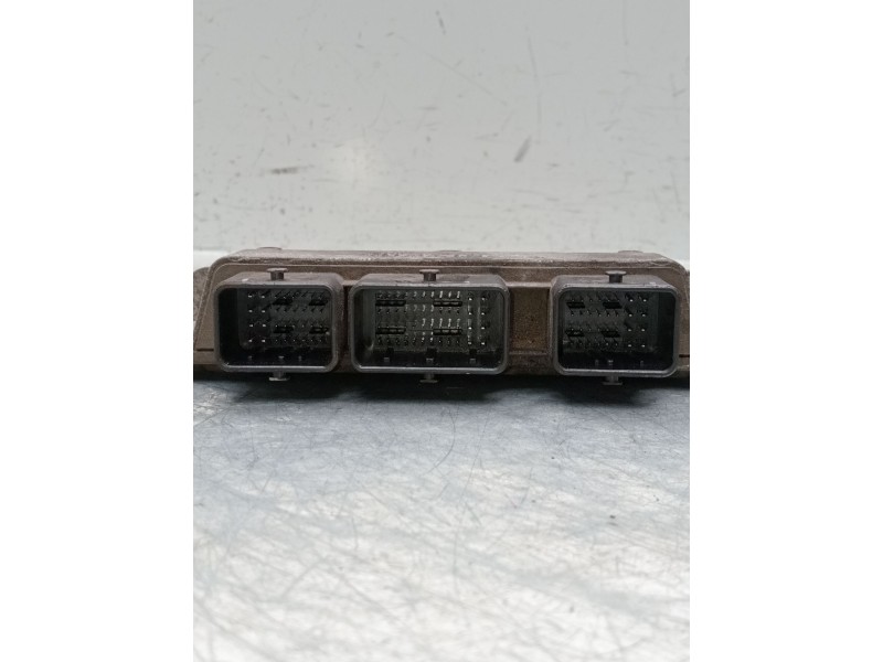 Recambio de centralita motor uce para renault clio ii (bb_, cb_) 1.2 16v (bb05, bb0w, bb11, bb27, bb2t, bb2u, bb2v, cb05,... ref