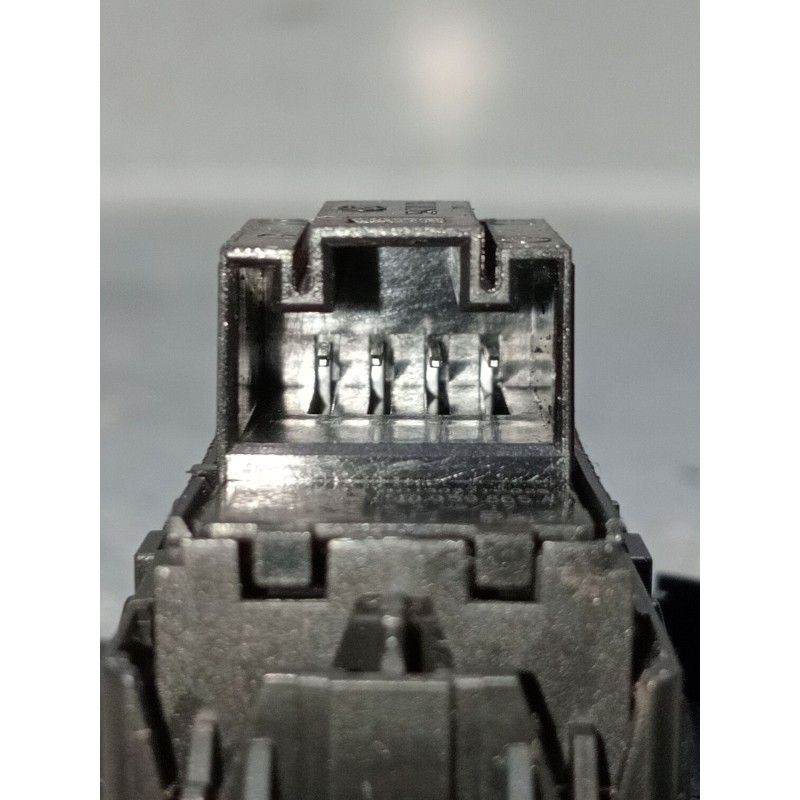 Recambio de mando elevalunas delantero derecho para skoda octavia iii (5e3, nl3, nr3) 2.0 tdi referencia OEM IAM 5e0959855a  