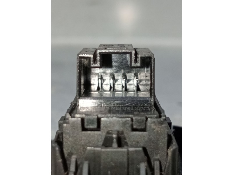 Recambio de mando elevalunas delantero derecho para skoda octavia iii (5e3, nl3, nr3) 2.0 tdi referencia OEM IAM 5e0959855a  