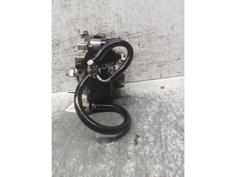 Recambio de bomba inyeccion para toyota auris (_e15_) 1.4 d-4d (nde150_) referencia OEM IAM 0445010258 221000WC10 