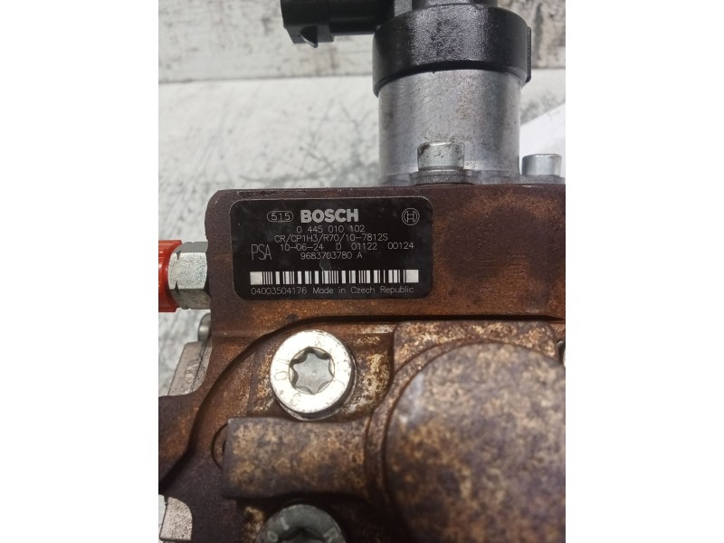 Recambio de bomba inyeccion para ford focus ii turnier (da_, ffs, ds) 1.6 tdci referencia OEM IAM 0445010102 9683703780A BOSCH