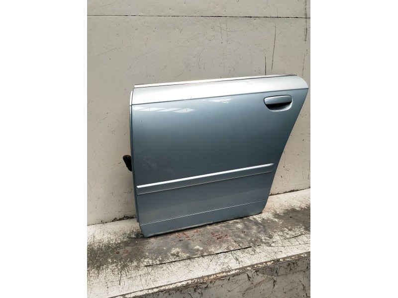 Recambio de puerta trasera izquierda para audi a4 b7 (8ec) 2.0 tdi 16v referencia OEM IAM  4P 