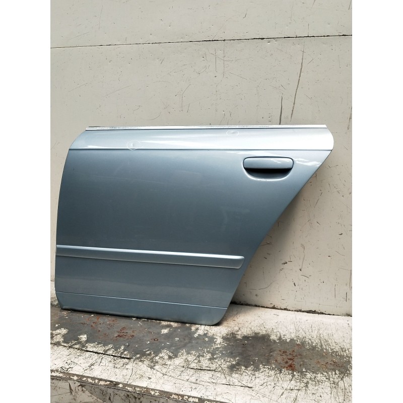 Recambio de puerta trasera izquierda para audi a4 b7 (8ec) 2.0 tdi 16v referencia OEM IAM  4P 
