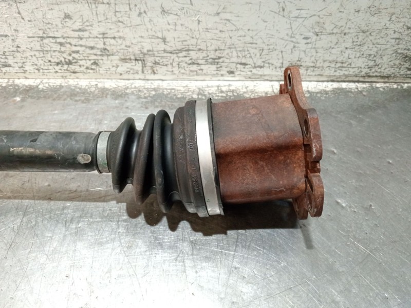 Recambio de transmision delantera izquierda para audi a4 b7 (8ec) 2.0 tdi 16v referencia OEM IAM 8E0407271AT  