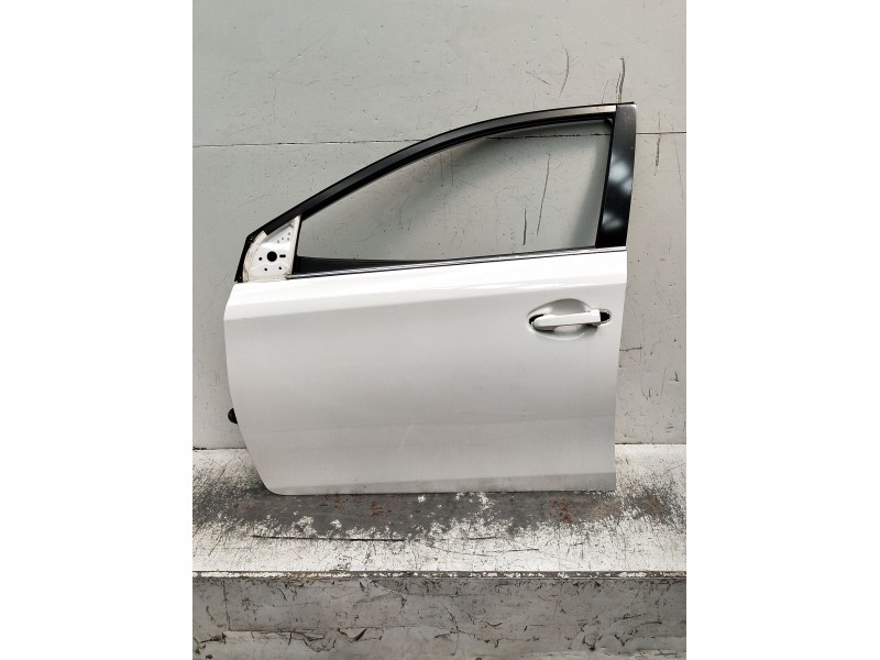 Recambio de puerta delantera izquierda para toyota auris (_e18_) 1.3 (nre180_) referencia OEM IAM  5P 