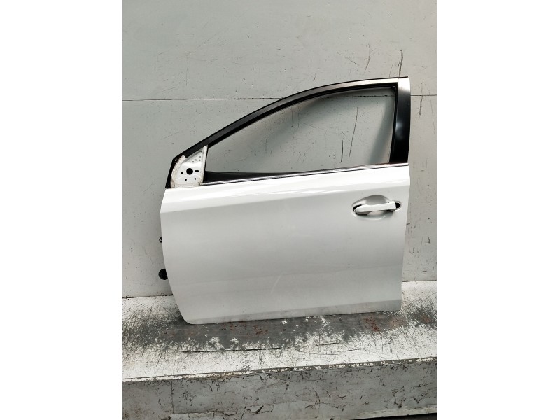 Recambio de puerta delantera izquierda para toyota auris (_e18_) 1.3 (nre180_) referencia OEM IAM  5P 