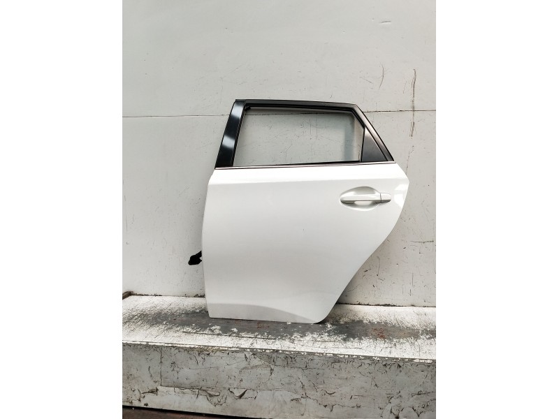 Recambio de puerta trasera izquierda para toyota auris (_e18_) 1.3 (nre180_) referencia OEM IAM  5P 