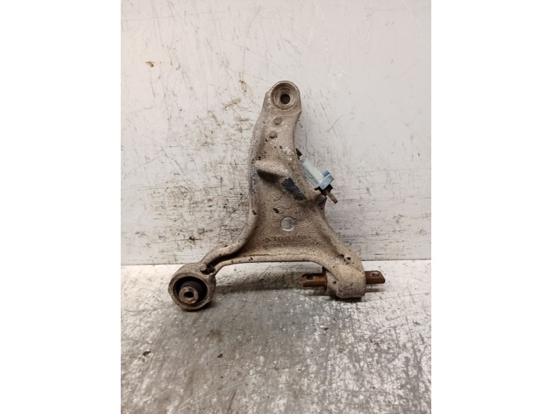 Recambio de brazo suspension inferior delantero izquierdo para volvo v70 ii (285) d5 referencia OEM IAM   