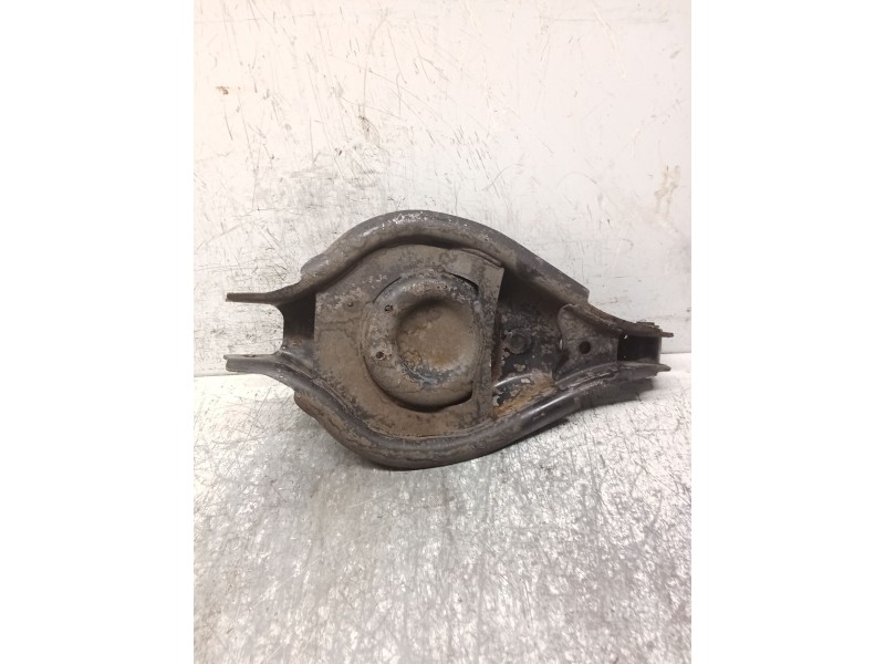Recambio de brazo suspension inferior trasero izquierdo para chevrolet captiva (c100, c140) 2.0 d referencia OEM IAM   