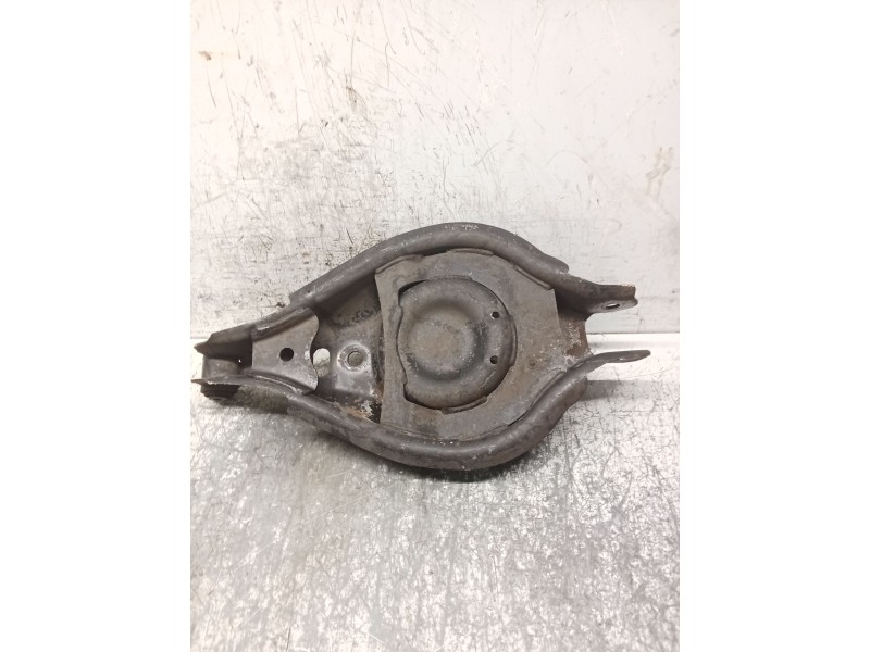 Recambio de brazo suspension inferior trasero derecho para chevrolet captiva (c100, c140) 2.0 d referencia OEM IAM   