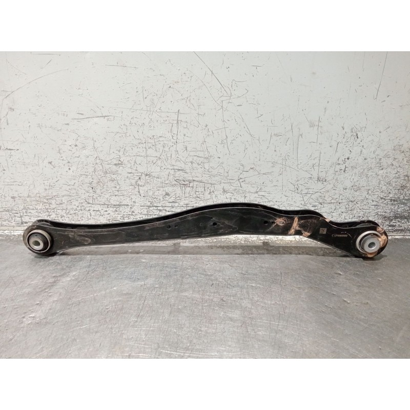 Recambio de brazo suspension inferior trasero derecho para bmw x1/ix1 u11 x1 sdrive18d referencia OEM IAM 689588501  