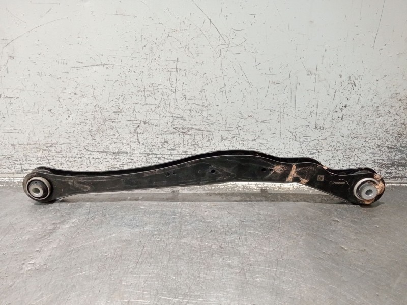 Recambio de brazo suspension inferior trasero derecho para bmw x1/ix1 u11 x1 sdrive18d referencia OEM IAM 689588501  
