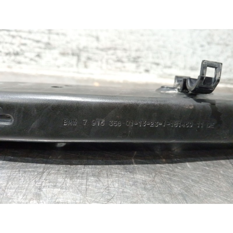 Recambio de brazo suspension inferior trasero derecho para bmw x1/ix1 u11 x1 sdrive18d referencia OEM IAM 689588501  