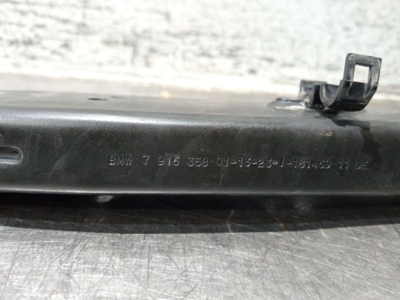 Recambio de brazo suspension inferior trasero derecho para bmw x1/ix1 u11 x1 sdrive18d referencia OEM IAM 689588501  