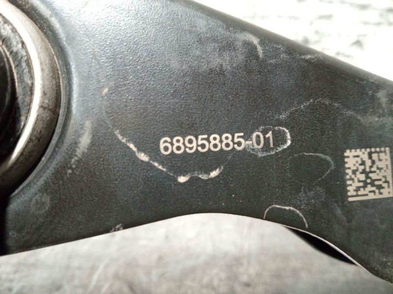 Recambio de brazo suspension inferior trasero derecho para bmw x1/ix1 u11 x1 sdrive18d referencia OEM IAM 689588501  