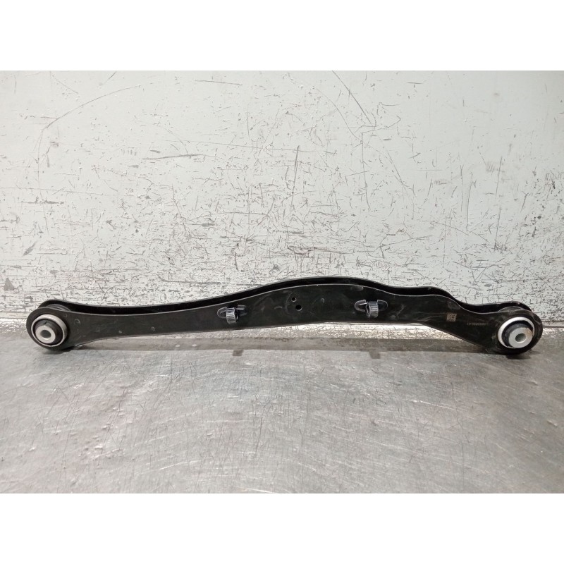 Recambio de brazo suspension inferior trasero izquierdo para bmw x1/ix1 u11 x1 sdrive18d referencia OEM IAM 689588501  