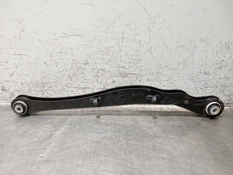 Recambio de brazo suspension inferior trasero izquierdo para bmw x1/ix1 u11 x1 sdrive18d referencia OEM IAM 689588501  