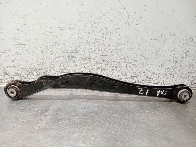 Recambio de brazo suspension inferior trasero izquierdo para bmw x1/ix1 u11 x1 sdrive18d referencia OEM IAM 689588501  