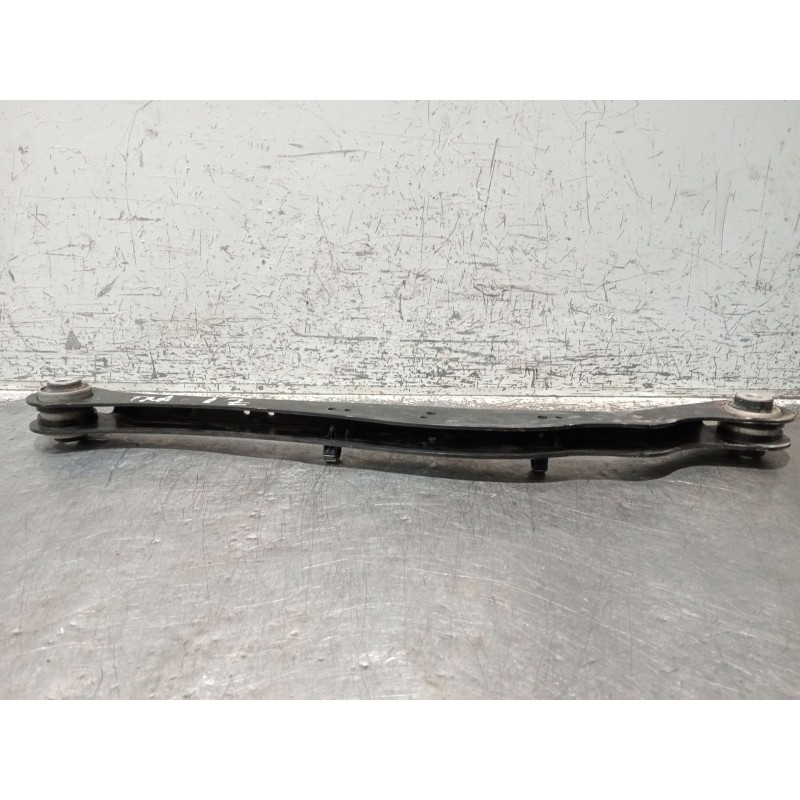 Recambio de brazo suspension inferior trasero izquierdo para bmw x1/ix1 u11 x1 sdrive18d referencia OEM IAM 689588501  