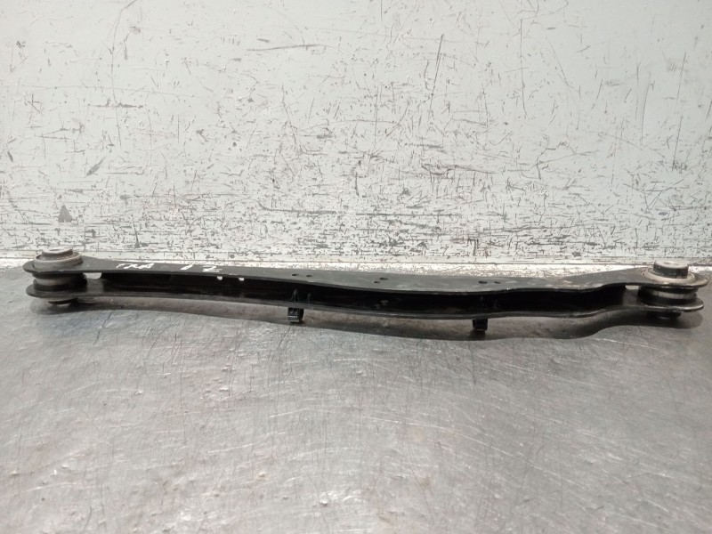 Recambio de brazo suspension inferior trasero izquierdo para bmw x1/ix1 u11 x1 sdrive18d referencia OEM IAM 689588501  