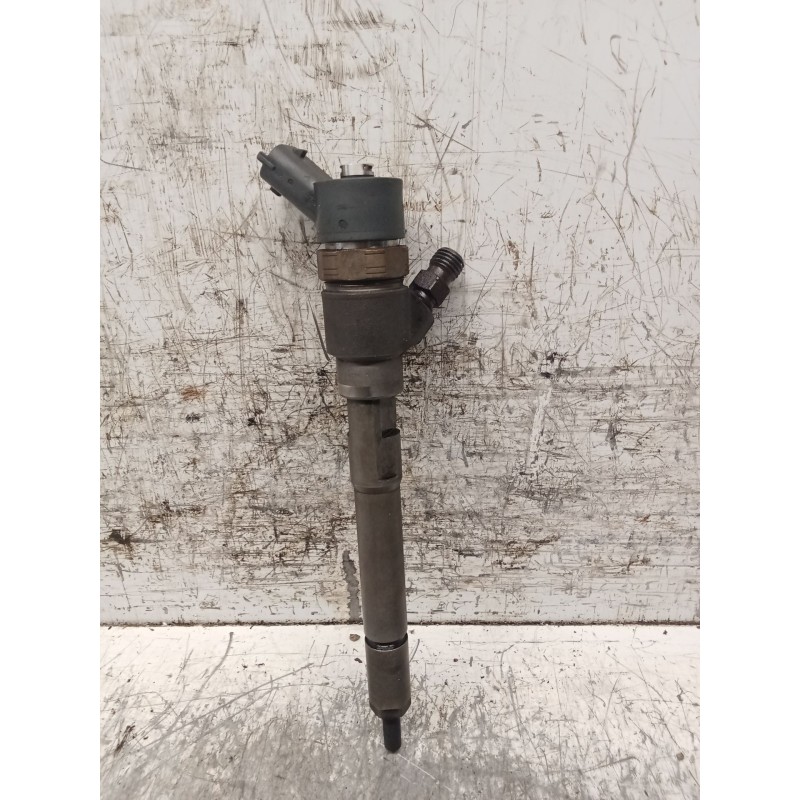 Recambio de inyector para chevrolet captiva (c100, c140) 2.0 d referencia OEM IAM 7851505263301 0445110270 96440397 BOSCH