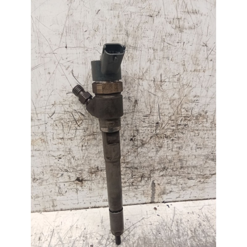 Recambio de inyector para chevrolet captiva (c100, c140) 2.0 d referencia OEM IAM 7851505403305 0445110270 96440397 BOSCH