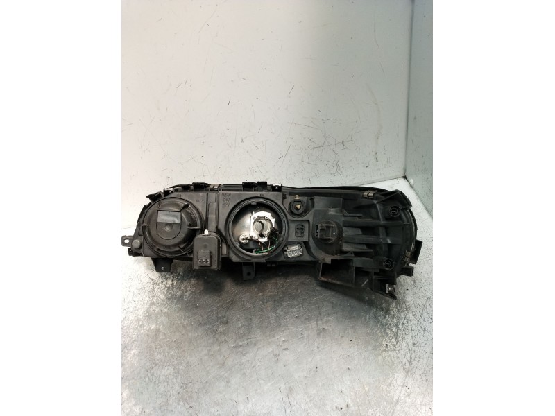 Recambio de faro derecho para volvo v70 ii (285) d5 referencia OEM IAM 89014870  