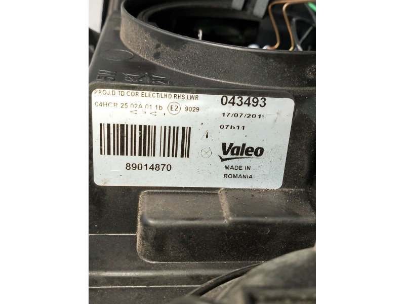 Recambio de faro derecho para volvo v70 ii (285) d5 referencia OEM IAM 89014870  