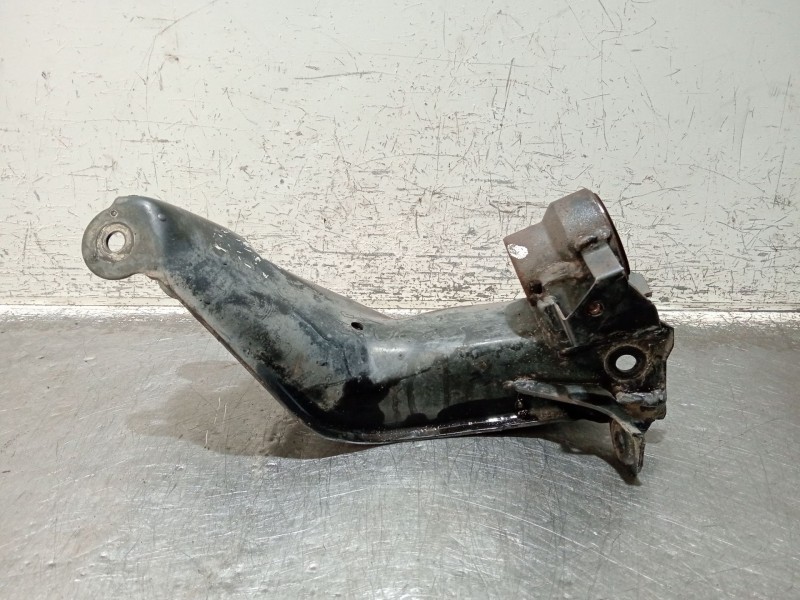 Recambio de brazo suspension superior delantero derecho para nissan primera hatchback (p11) 1.6 16v referencia OEM IAM   