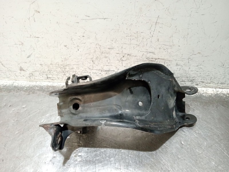 Recambio de brazo suspension superior delantero derecho para nissan primera hatchback (p11) 1.6 16v referencia OEM IAM   