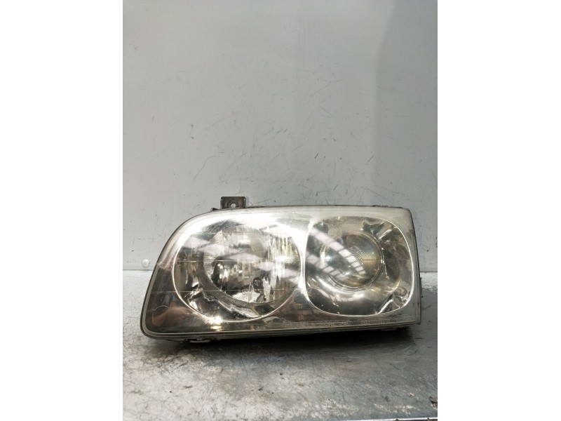Recambio de faro izquierdo para hyundai trajet (fo) 2.0 crdi referencia OEM IAM   