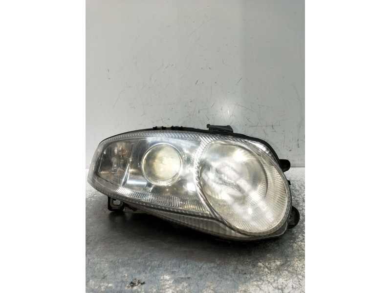 Recambio de faro derecho para alfa romeo 147 (937_) 1.9 jtd (937.axd1a, 937.bxd1a) referencia OEM IAM 51713274  