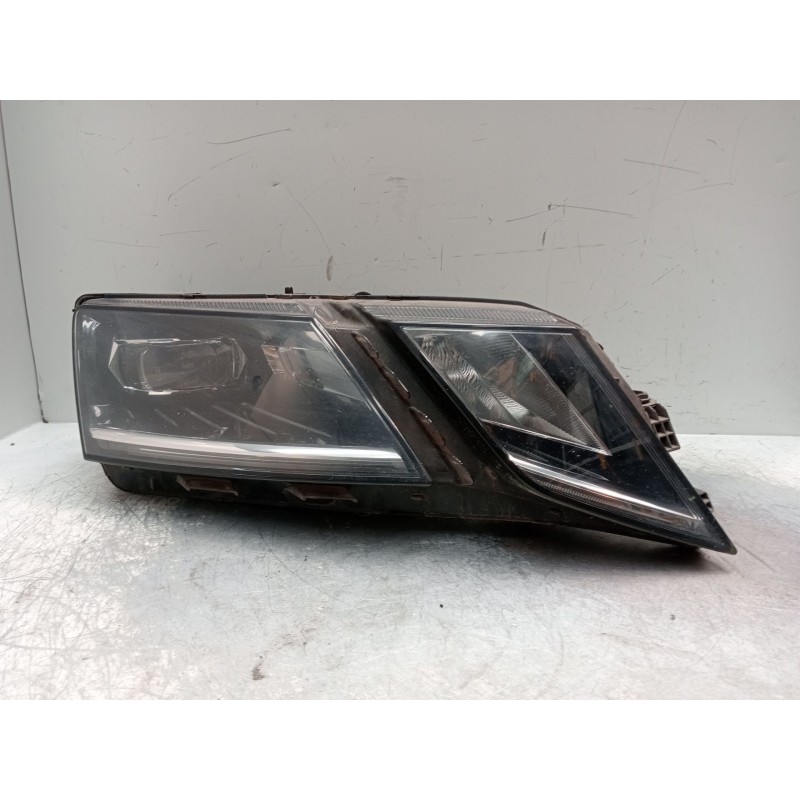 Recambio de faro derecho para skoda octavia iii (5e3, nl3, nr3) 2.0 tdi referencia OEM IAM 030110423200 5e1941016D 