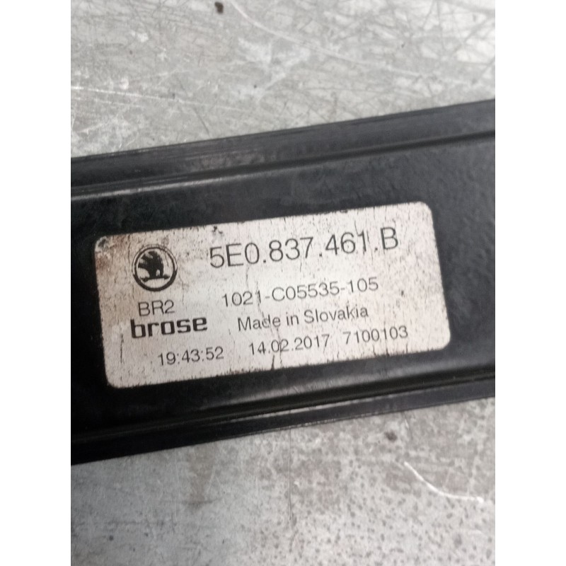 Recambio de elevalunas delantero izquierdo para skoda octavia iii (5e3, nl3, nr3) 2.0 tdi referencia OEM IAM 5e0837461b  