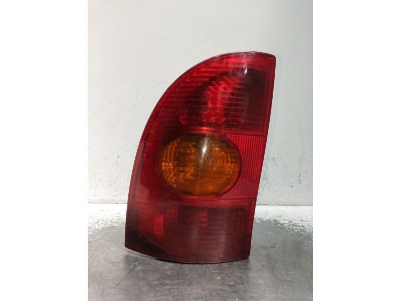 Recambio de piloto trasero izquierdo para renault megane i grandtour (ka0/1_) 1.9 d (ka0j, ka0r) referencia OEM IAM   