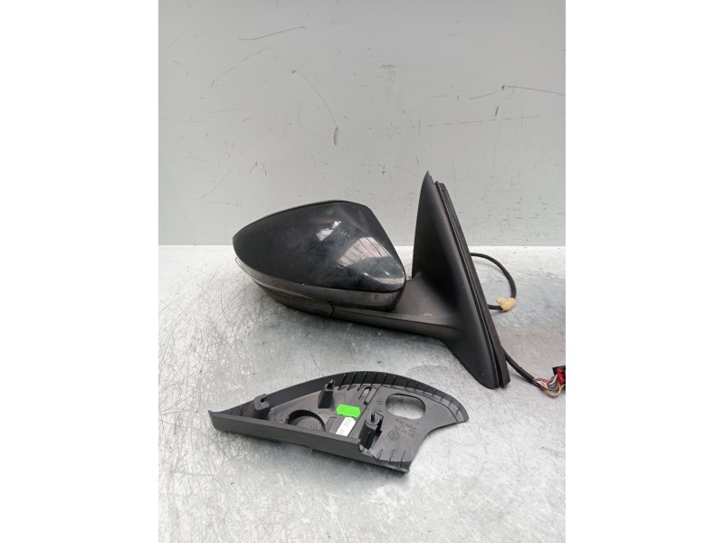 Recambio de retrovisor derecho para skoda octavia iii (5e3, nl3, nr3) 2.0 tdi referencia OEM IAM electrico 1 enchufe 12 cables 