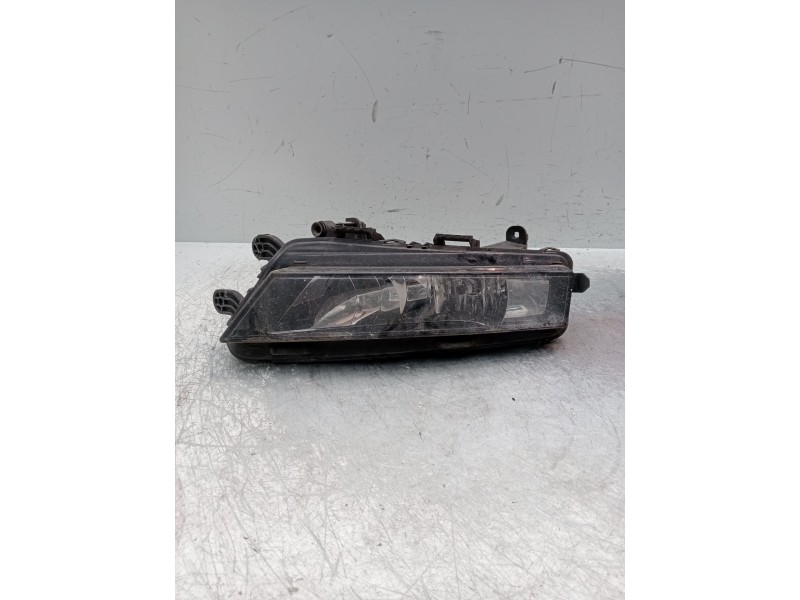 Recambio de faro antiniebla derecho para skoda octavia iii (5e3, nl3, nr3) 2.0 tdi referencia OEM IAM 5e0941700f 10961020000 