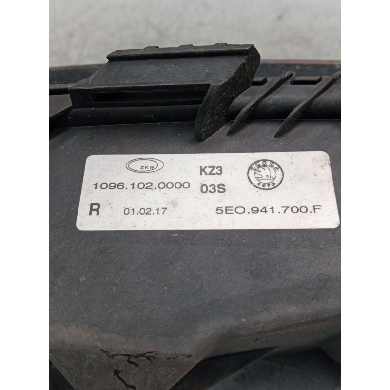 Recambio de faro antiniebla derecho para skoda octavia iii (5e3, nl3, nr3) 2.0 tdi referencia OEM IAM 5e0941700f 10961020000 