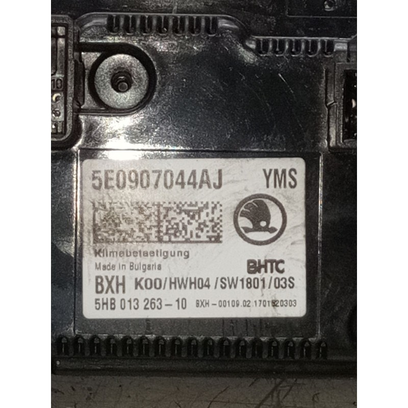 Recambio de mando calefaccion / aire acondicionado para skoda octavia iii (5e3, nl3, nr3) 2.0 tdi referencia OEM IAM 5e0907044aj