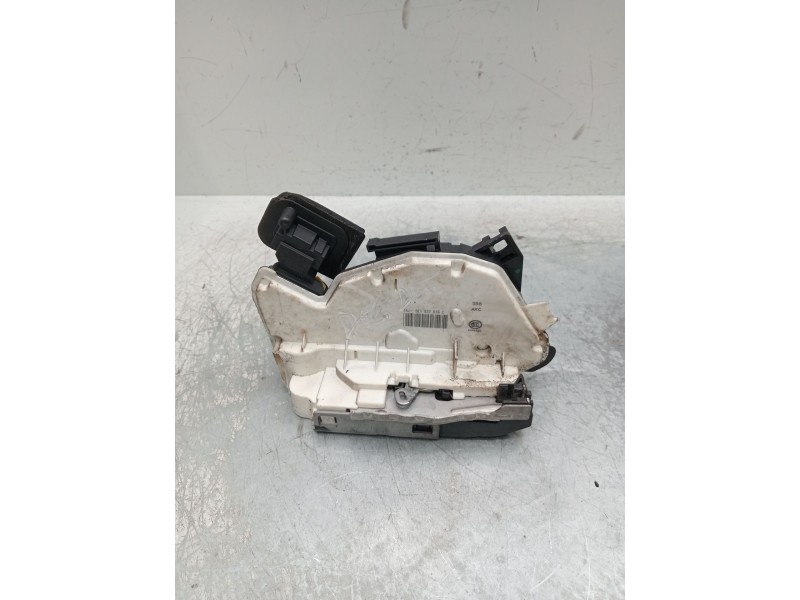 Recambio de motor cierre centralizado delantero derecho para skoda octavia iii (5e3, nl3, nr3) 2.0 tdi referencia OEM IAM 5e1837