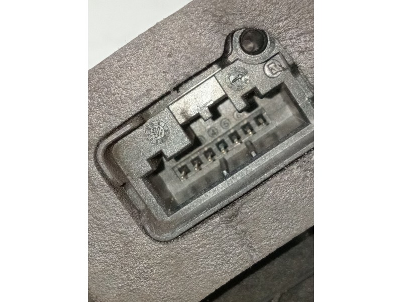 Recambio de motor cierre centralizado delantero derecho para skoda octavia iii (5e3, nl3, nr3) 2.0 tdi referencia OEM IAM 5e1837