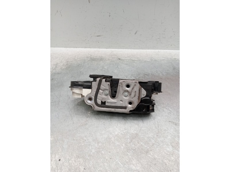 Recambio de motor cierre centralizado delantero izquierdo para skoda octavia iii (5e3, nl3, nr3) 2.0 tdi referencia OEM IAM   