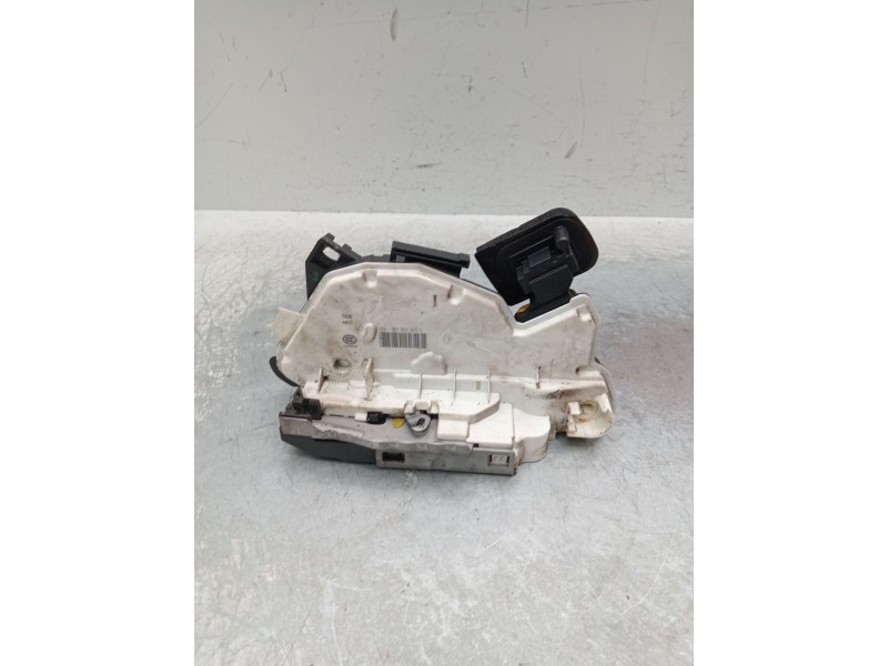 Recambio de motor cierre centralizado delantero izquierdo para skoda octavia iii (5e3, nl3, nr3) 2.0 tdi referencia OEM IAM   