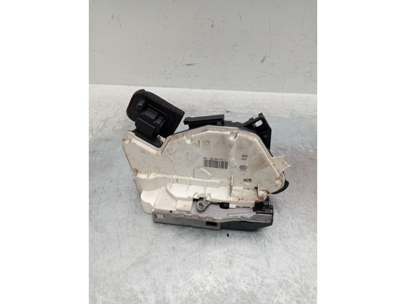 Recambio de motor cierre centralizado trasero derecho para skoda octavia iii (5e3, nl3, nr3) 2.0 tdi referencia OEM IAM 5e083901