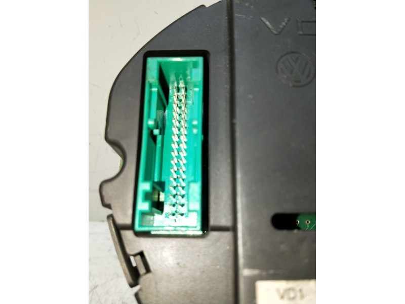 Recambio de cuadro instrumentos para volkswagen polo (9n1) trendline referencia OEM IAM 6Q0920822D 15100419594 110080125
