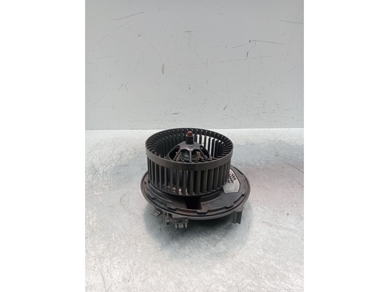 Recambio de motor calefaccion para skoda octavia iii (5e3, nl3, nr3) 2.0 tdi referencia OEM IAM 5q0907521e 1035900023 f011500108