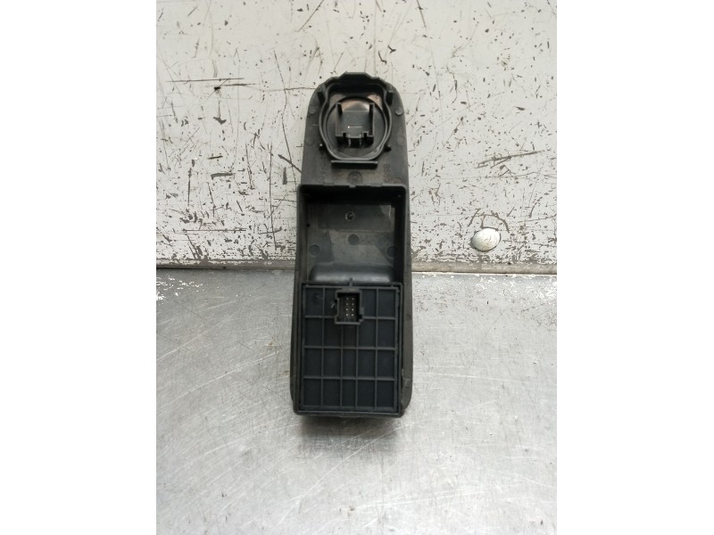 Recambio de mando elevalunas delantero izquierdo para peugeot boxer furgoneta 2.2 hdi 120 referencia OEM IAM 462060166  