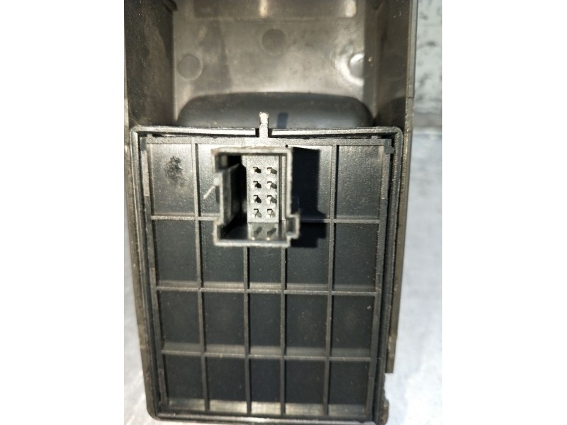 Recambio de mando elevalunas delantero izquierdo para peugeot boxer furgoneta 2.2 hdi 120 referencia OEM IAM 462060166  