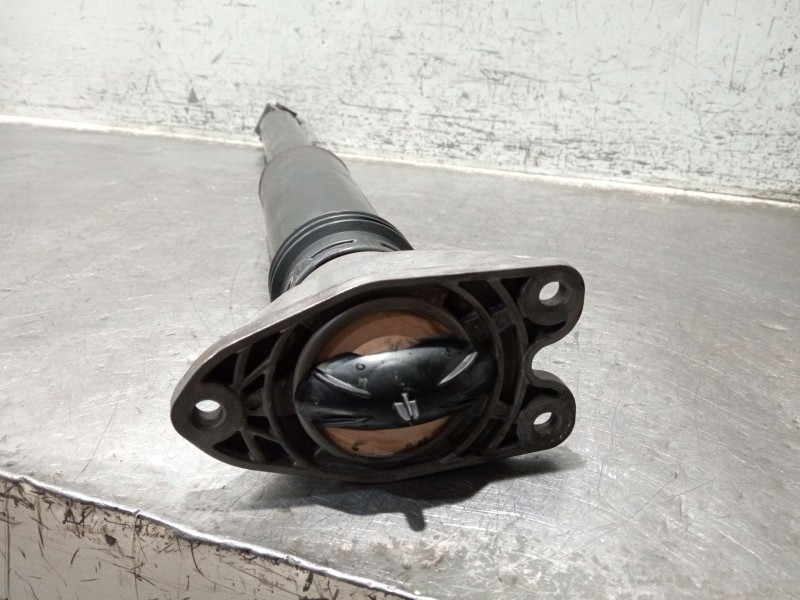 Recambio de amortiguador trasero derecho para bmw x1/ix1 u11 x1 sdrive18d referencia OEM IAM 689634802  
